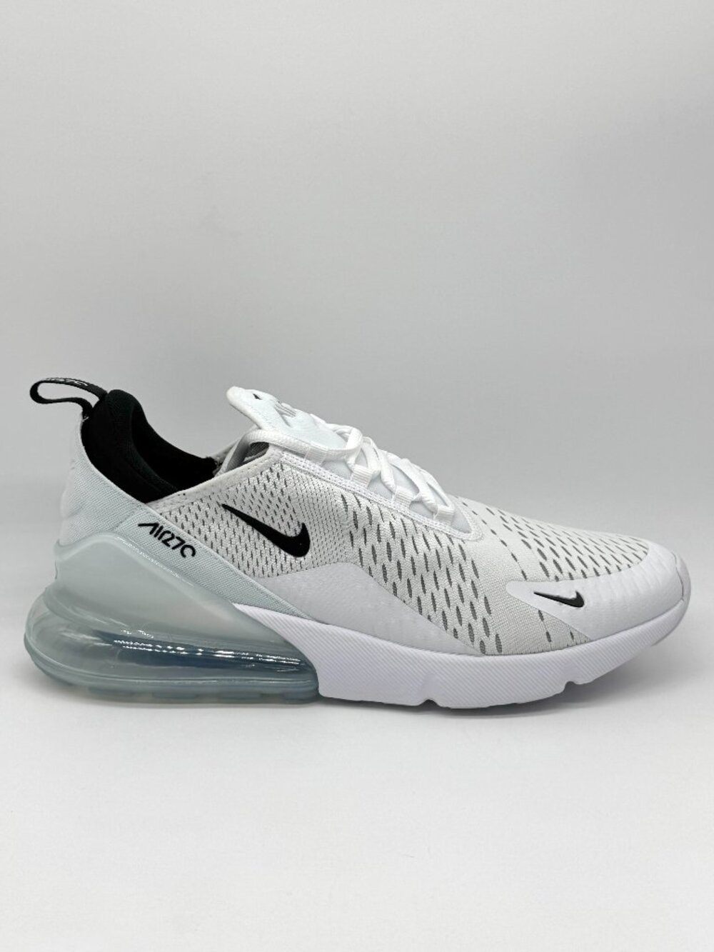 Nike Mens Air Max 270 White Black Shoes Sz 10 New w/o Box AH8050-100 Activewear